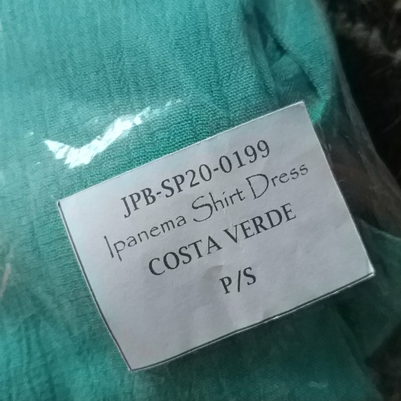 Beautiful dress - Picture 6 of 7